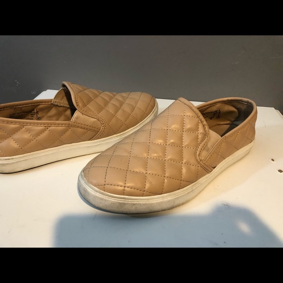 Slip-ons - Picture 4 of 4